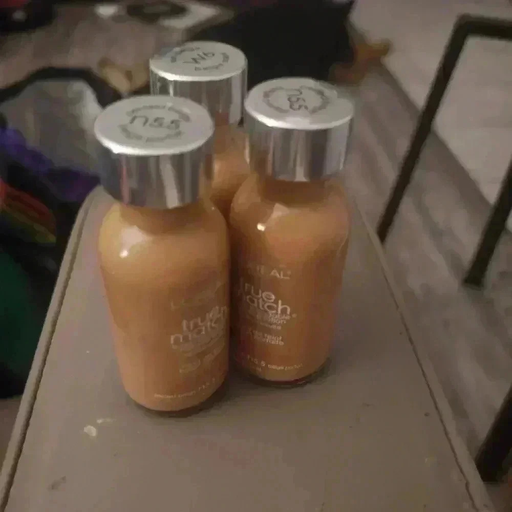 3  true Beige Foundation
